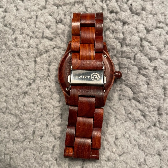 Earth Wood Watch - Picture 2 of 4